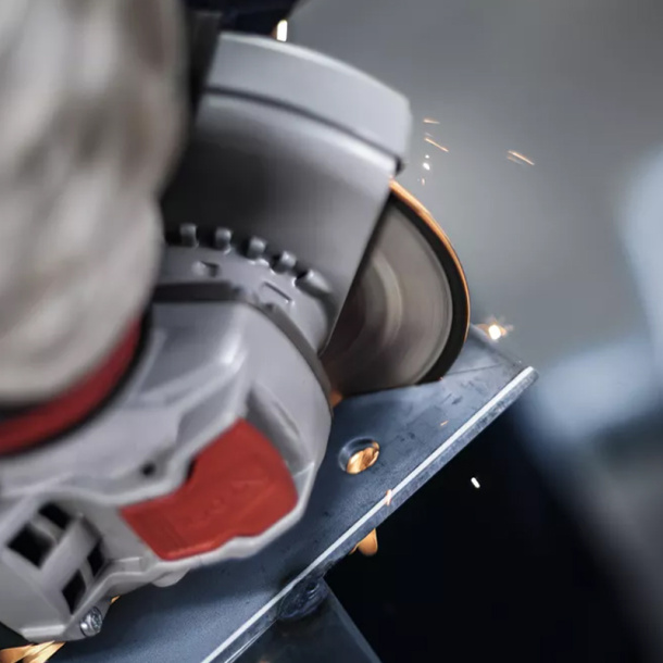 E703116_2.jpg E703116_2.jpg