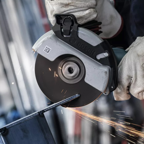 E703116_3.jpg E703116_3.jpg